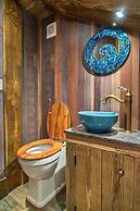 Lodge in Cornwall With Widemouth Bay Views