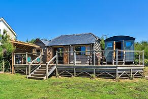 Lodge in Cornwall With Widemouth Bay Views
