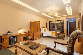 Sterling Kastoori Rudraprayag