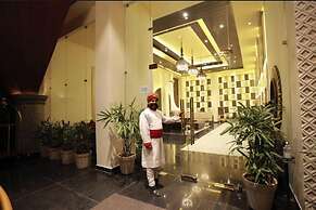 Skyline luxury in pink city