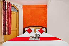 Hotel Raj Dx