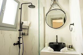 New Lux Misilia Suite & Prive Jacuzzi