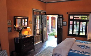 Casa de la Cuesta Bed and Breakfast