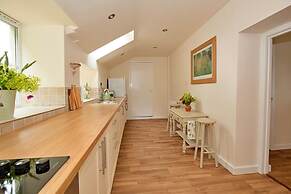 Pet-friendly Cottage in Belsay, No Deposit