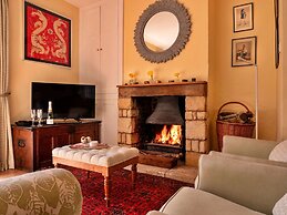 Cottage in Kingham With Private Pool Access