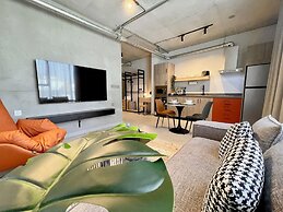 C Living 2