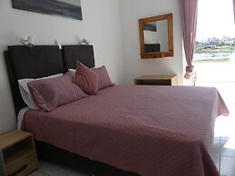 AMZ Apartments