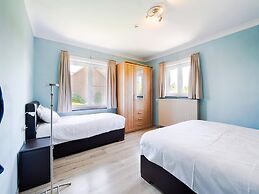 Villa Borgloon With Blossom Views and Jacuzzi