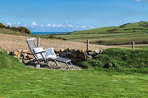 Coastal Retreat on Wales Path With Sea Views