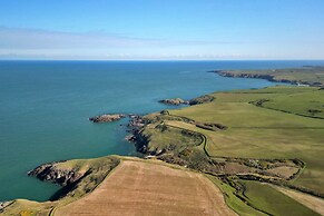 Coastal Retreat on Wales Path With Sea Views