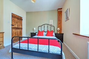 Duplex in Brecon With Rooftop Terrace