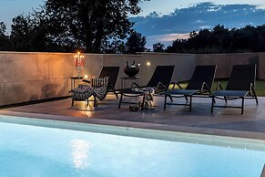 Villa With Private Illuminated Pool