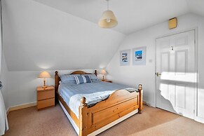 Apartment in Salcombe With Stunning Sea Views