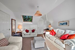 Apartment in Salcombe With Stunning Sea Views