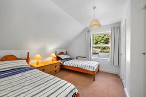 Apartment in Salcombe With Stunning Sea Views