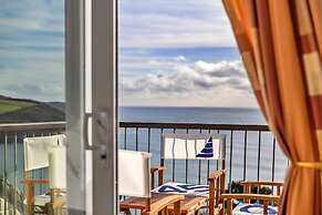 Apartment in Salcombe With Stunning Sea Views