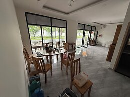 SKY BAR COFFEE Hotel