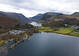 One-bedroom Cottage in Llangollen, No Deposit