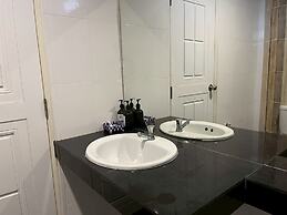 ToffyHome Hotel