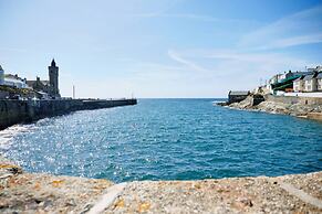 Apartment in Porthleven Near Harbour