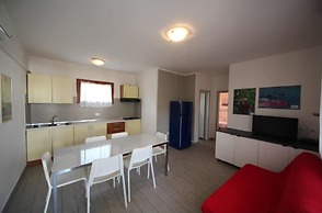 Charming Apartment With AC, Garden and Parking