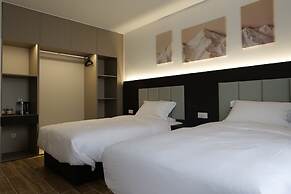 KIMMIY HOTEL