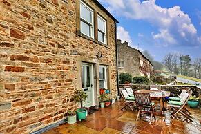 Peaceful Holiday Home for 6 Guests