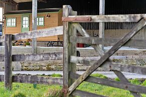 Shepherd's Hut in Devon by Scenic Lake
