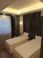 Ber Mai Inci Hotel