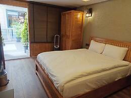 Ber Mai Inci Hotel