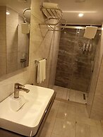 Ber Mai Inci Hotel