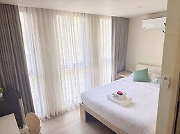 Shizuka House