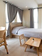 Shizuka House