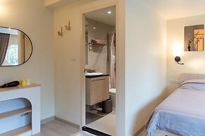 Shizuka House