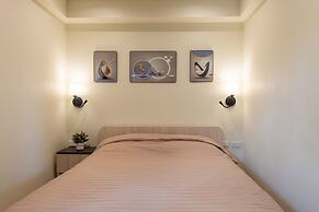 Shizuka House