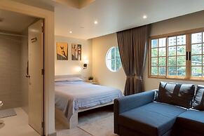Shizuka House