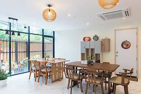 Shizuka House