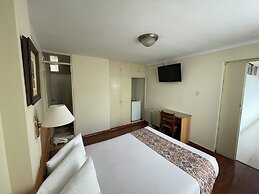 HOTEL PREMIER
