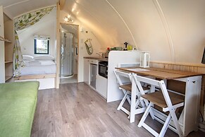 Pet-friendly Lakeside Cabin