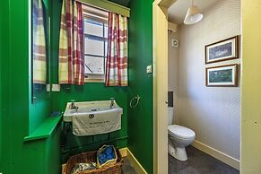 5 Bedroom Holiday Home in Cornhill, No Deposit