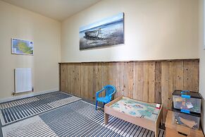 Apartment in Beaumaris Near the Coastline