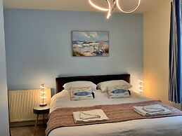 Apartment in Beaumaris Near the Coastline