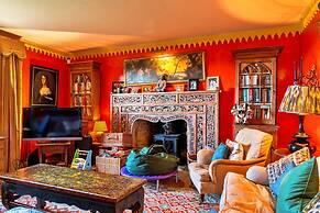 Holiday Home in Bruton With Private Lakes