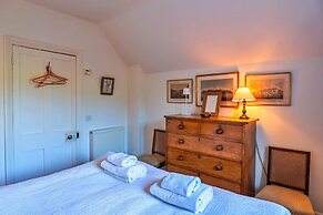 Holiday Home in Bruton With Private Lakes