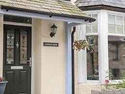 Cottage in Trefor Near Traeth Trefor Beach