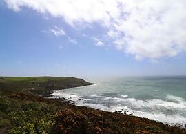 Cottage in Cornwall Near Golden Beaches