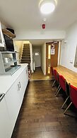 White House lodge
