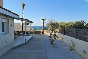 Zoi's SeaView House
