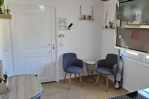 Zoi's SeaView House