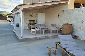 Zoi's SeaView House